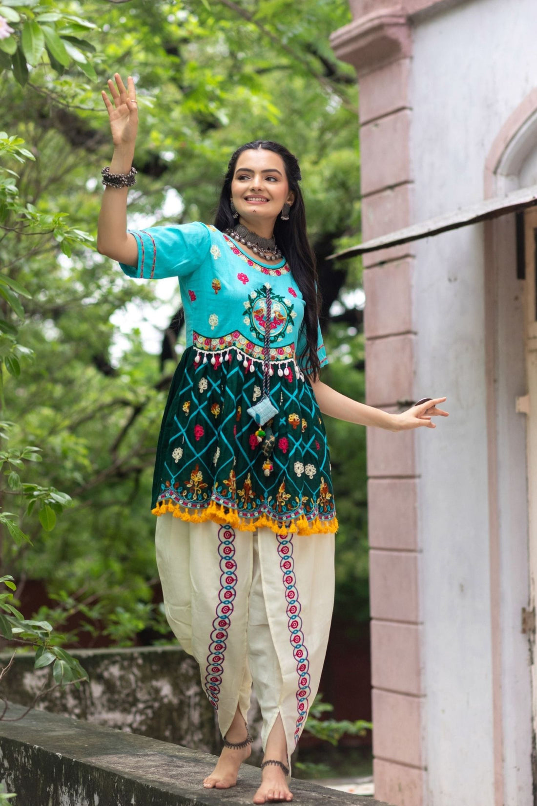 Womens Traditional Party Wear Dresses Tagged "dandia clothes for women" Womens Traditional Party Wear Dresses Tagged "dandia clothes for women"
