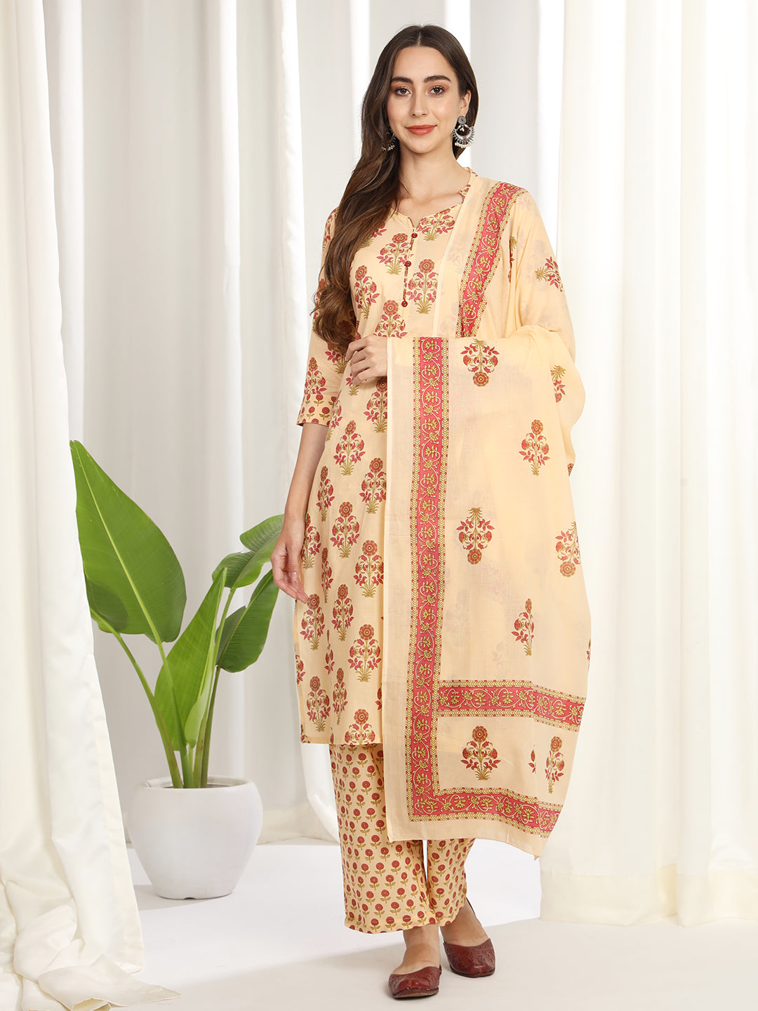 women's printed classy kurti and pant with dupatta